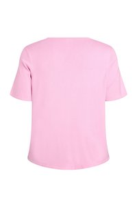Rozā īss piedurkņu T-krekls no mīksta auduma, ar apaļu kakla izgriezumu un brīvu piegriezumu, gludu faktūru.