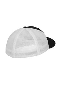 Zwarte en witte pet met een gestructureerde voorkant, gaas achterkant en gebogen klep. Kenmerkt gestikte details en een verstelbare kunststof strap.
