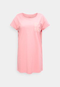 Ροζ ανοιχτόχρωμο, κοντομάνικο casual φόρεμα με στρογγυλή λαιμόκοψη και τσέπη στο στήθος με λουλουδάτο μοτίβο σε μονόχρωμο φόντο.