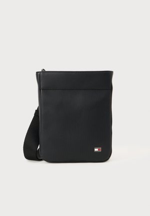FLAG MINI CROSSOVER - Rankinė per petį - black
