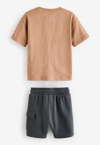 Next SET STANDARD - Pantaloni scurți - tan brown