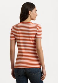 Lauren Ralph Lauren STRIPED STRETCH COTTON CREWNECK TEE - Marškinėliai su spaudiniu - orange/white