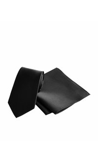 Juego de corbata de seda negra y pañuelo de bolsillo, textura suave, diseño clásico, con un extremo acampanado en la corbata y bordes afilados en el pañuelo de bolsillo.