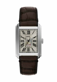 Montre rectangulaire Fossil avec un boîtier en acier inoxydable argenté, un cadran blanc, des chiffres romains et un bracelet en cuir brun à texture crocodile.