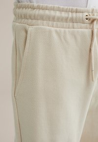 WE Fashion BLUE RIDGE - Treniņtērpa apakšdaļas - beige