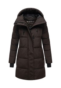 Lange, donkerbruin, gewatteerde winterjas met capuchon, voorrits en zijzakken, ontworpen voor koud weer.