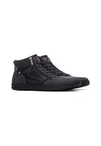 Zapatillas altas negras con una superficie texturizada, con cordones y un zipper lateral. Material duradero y suelas de goma que ofrecen tracción.