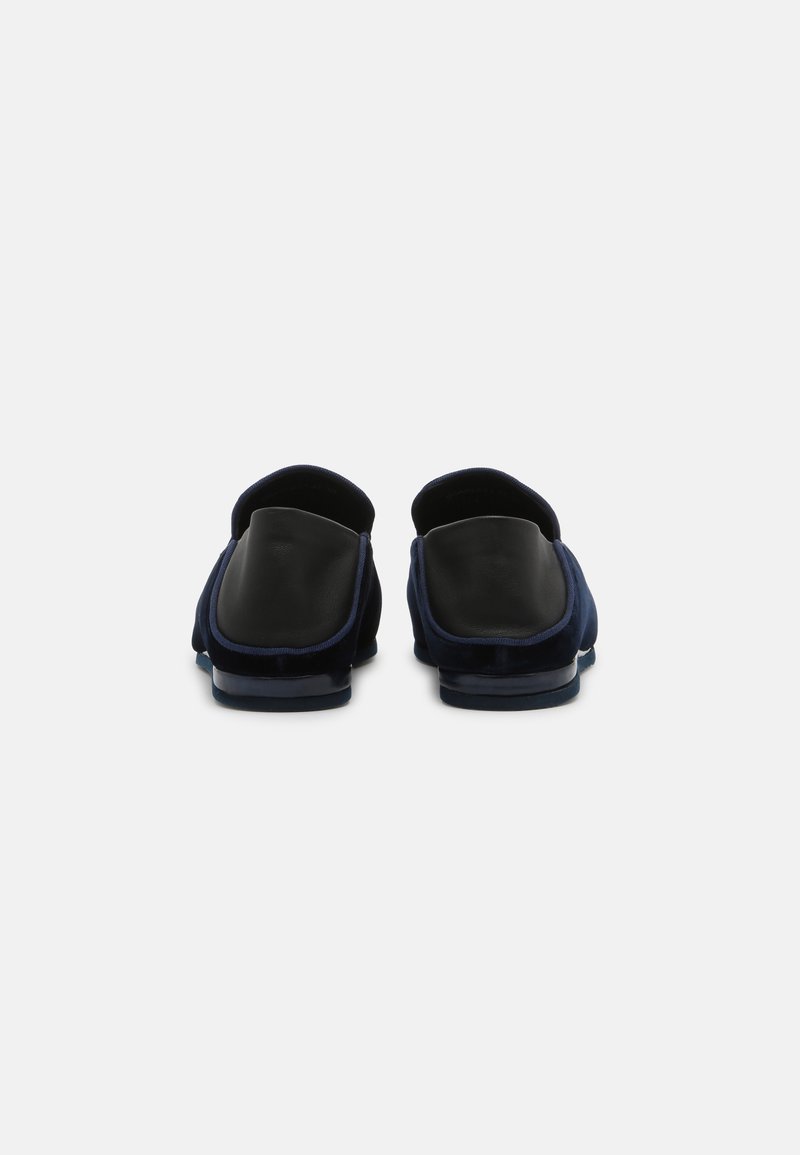 Damen Sneaker | Melvin & Hamilton SCARLETT Hausschuh black/dunkelblau - KN29536 Damen Sneaker | Melvin & Hamilton SCARLETT Hausschuh black/dunkelblau - KN29536