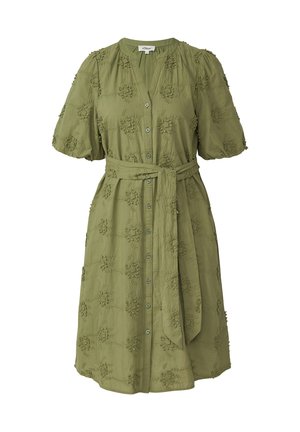 Olivgrünes knielanges Kleid mit Puffärmeln, Knopfleiste vorne, selbstgebundenem Taillengürtel und strukturierter Blumenstickerei überall.