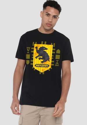 Cotton Soul, HARRY POTTER ABSTRACT HUFFLEPUFF HOUSE SHIELD - T-Shirt print - black