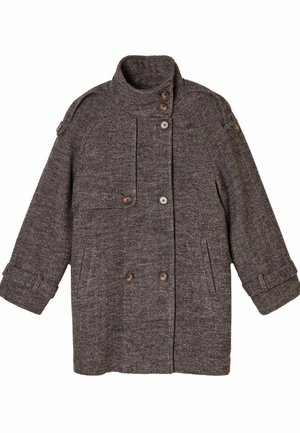 Doppelreiher-Grauer Mantel aus Fischgrätenstoff, mit hohem Kragen, braunen Knöpfen und seitlichen Taschen. Strukturiertes, warmes Design.