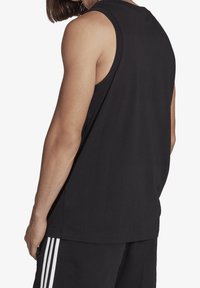 adidas Originals Linne - black