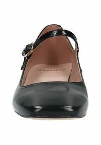 Schwarze Lackleder-Mary-Jane-Schuhe mit runder Zehenform, einem Knöchelriemen mit einer runden Metall-Schnalle und einem weichen beigen Innenfutter.