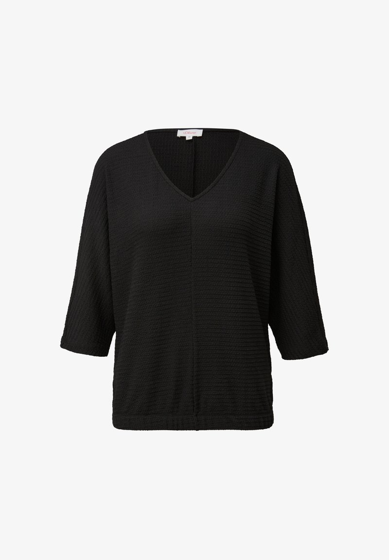 Čierny pletený top s výstrihom do V, trištvrťovými rukávmi a textúrovanou tkaninou. Má voľný strih a rovný lem.