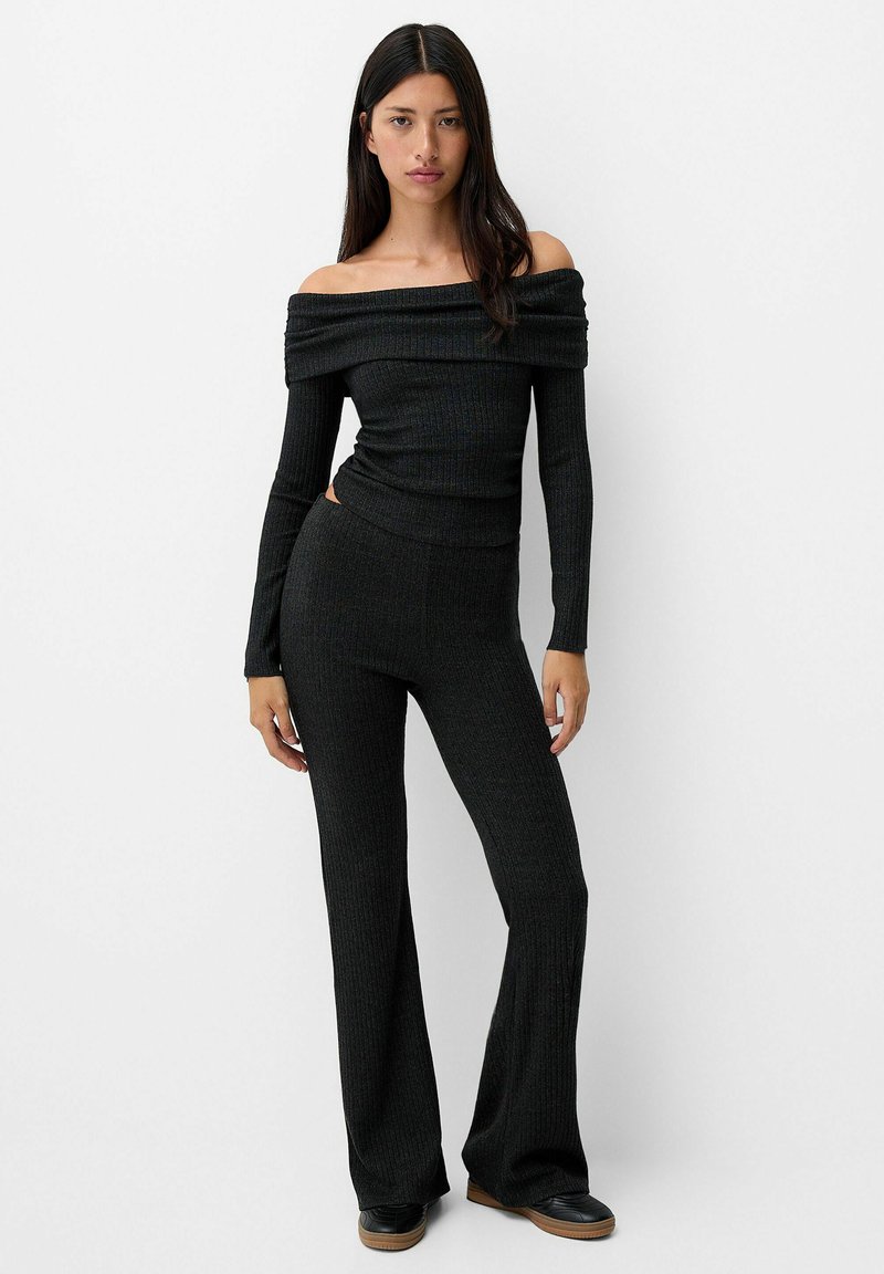 Bershka Broek donkergrijs Bershka Broek donkergrijs