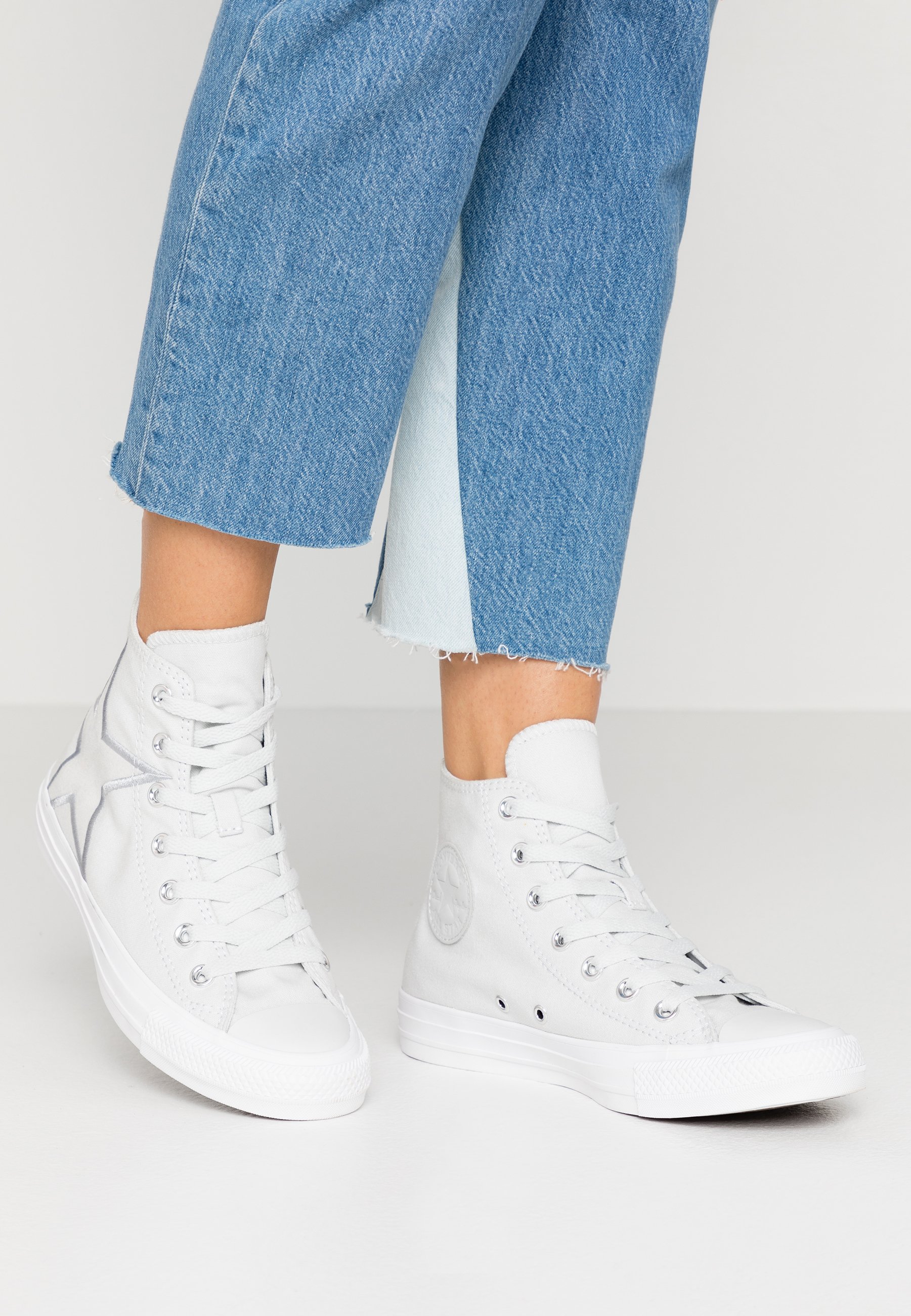 converse photon dust silver sneaker