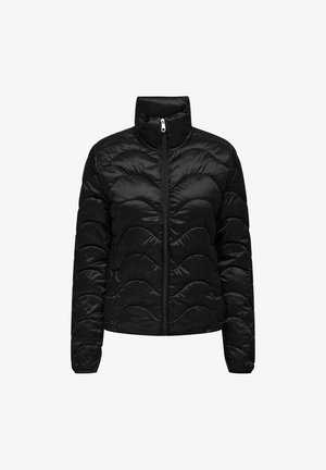 Giacca a vento nera con colletto alto, chiusura con zip e motivo a onde trapuntato. Realizzata in materiale liscio e lucido con un design aderente.