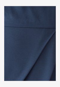 Wybrany, petrol blue