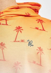 Just Rhyse BUBBLEDREAM - Kapuutsiga pusa - offwhite tie dye apricot