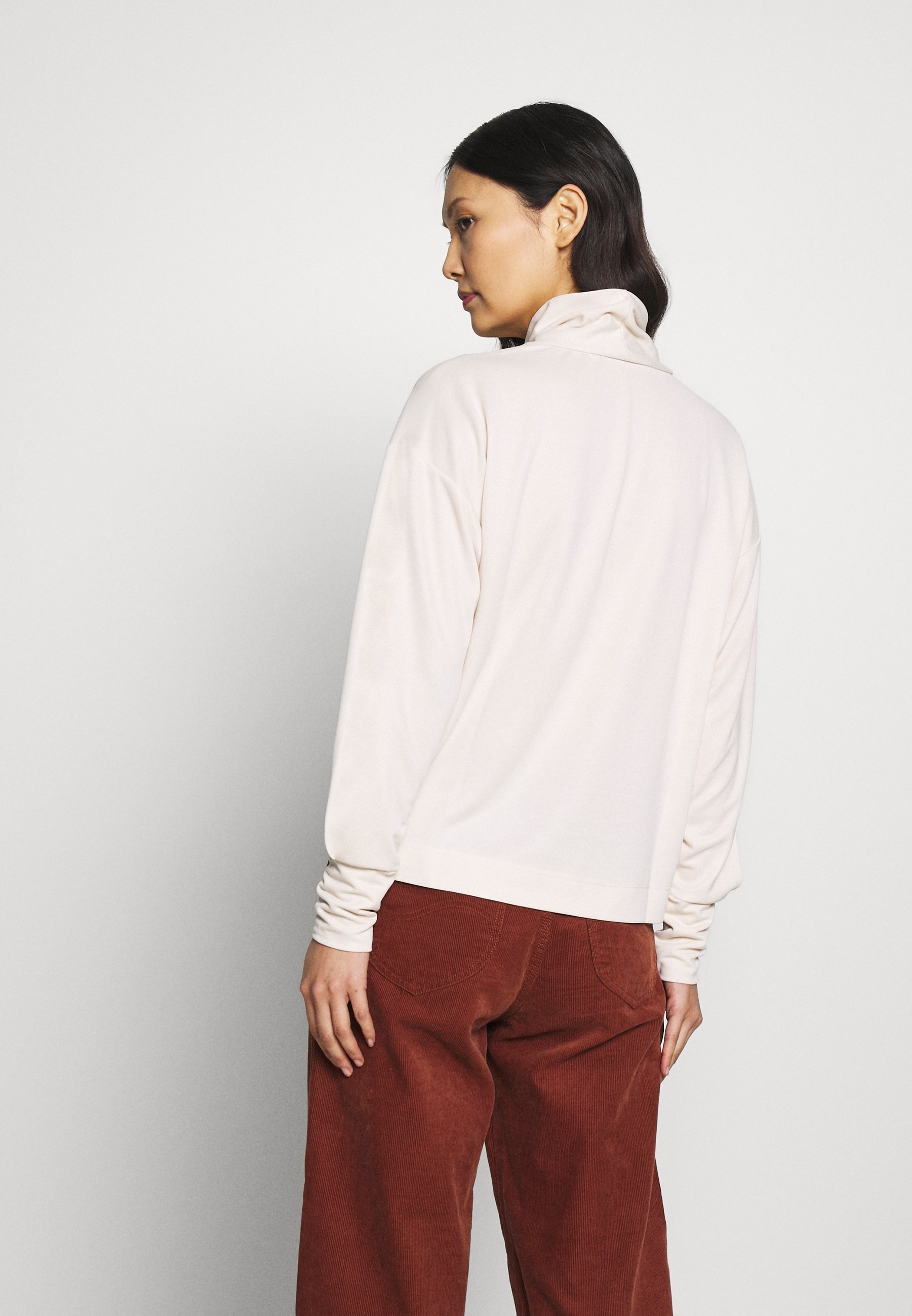 InWear ALANOIW BLOUSE Longsleeve french nougat Zalando.nl InWear ANNABEL Longsleeve black Zalando.nl
