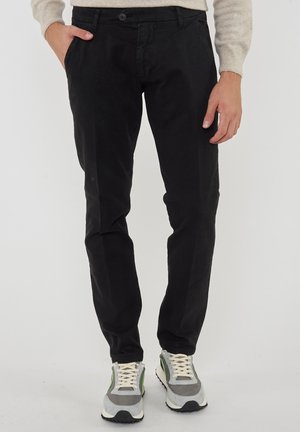 Chino - black