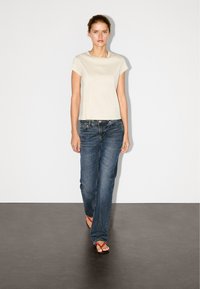 Massimo Dutti SHORT SLEEVE WITH ROUND NECK - T-shirts basic - beige