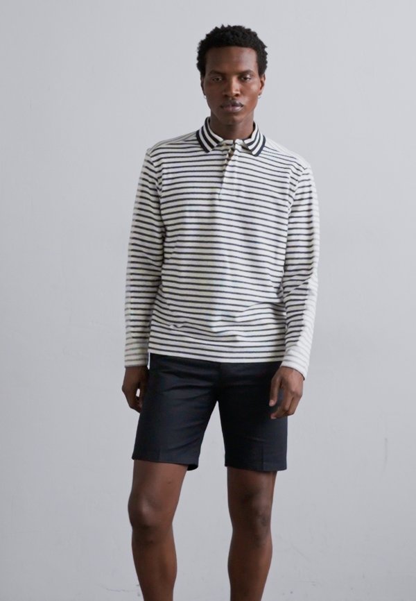 TENUT - Shorts - light ink4