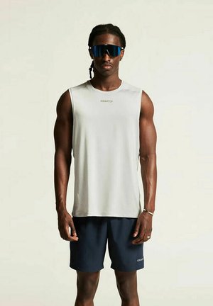 LAUF ADV ESSENCE SINGLET  - Top - cloud