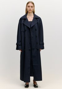 EDITED ÜBERGANGS REESE - Trenchcoat - navy