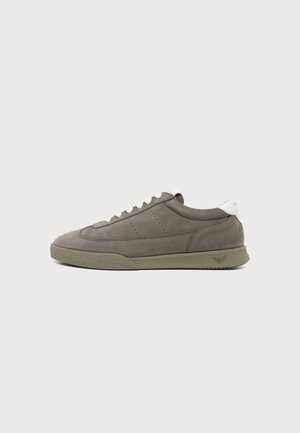 Emporio Armani, SNEAKER - Tossud - fango/white