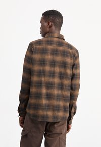Dickies EVANSVILLE - Srajca - mushroom