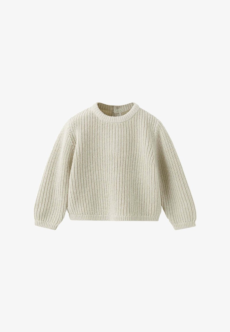 Pull en maille épaisse couleur crème avec manches longues et poignets, ourlet et encolure côtelés, présenté sur fond blanc.