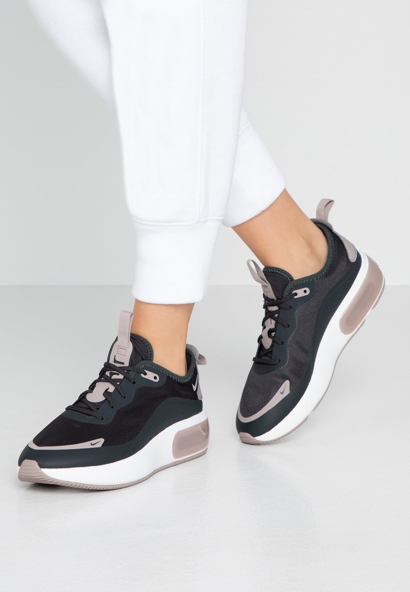 nike air max dia black