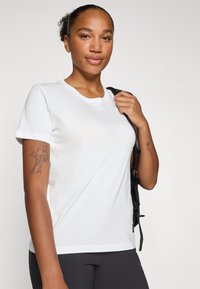 Salewa EAGLE LOGO PATCH - Basic T-shirt - optical white