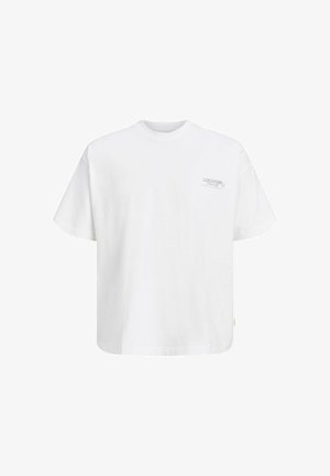 Fehér, rövid ujjú, kerek nyakú póló kis "LUNCOMARE" szöveggel és grafikával a bal mellrészen, egyszínű fehér háttéren megjelenítve.