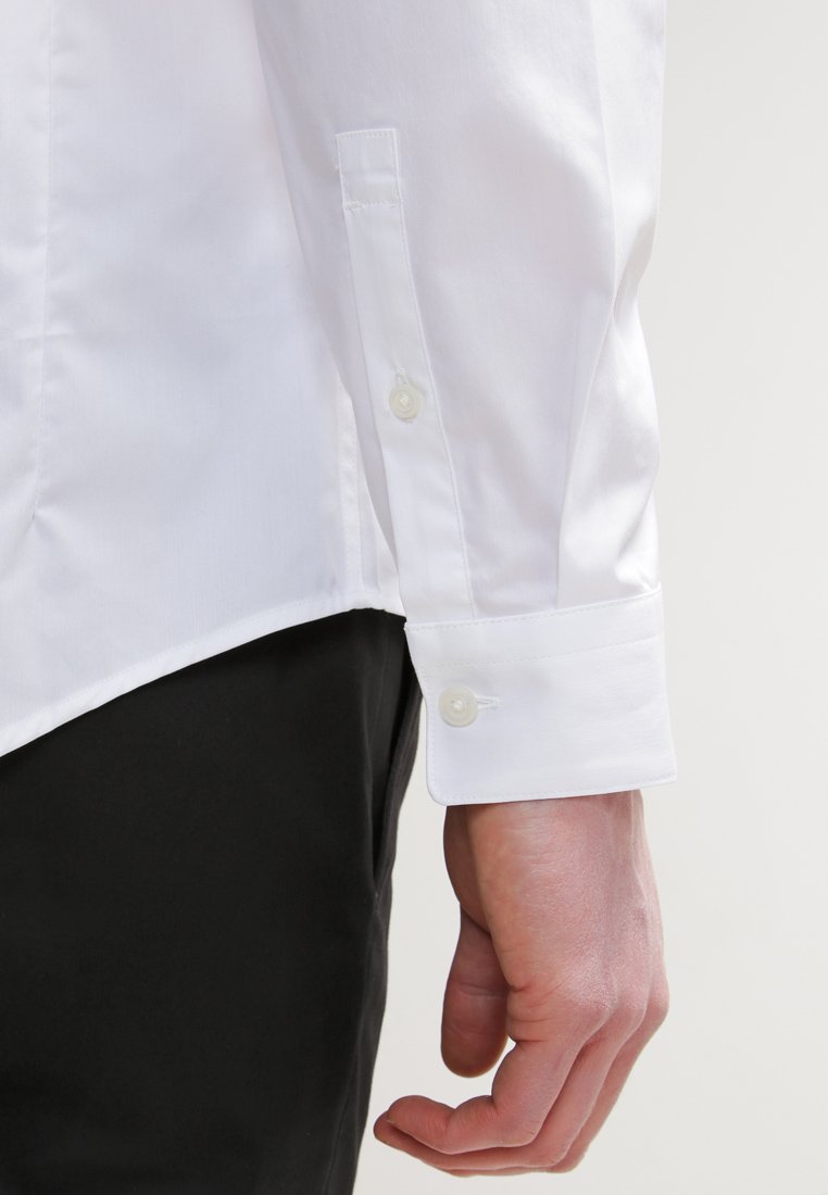 Tiger of Sweden STEEL SLIM FIT Finskjorte pure white Tiger of Sweden STEEL SLIM FIT Finskjorte pure white