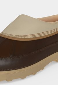 Sorel AMBLER WP - Chaussons - bleached ceramic/bacco