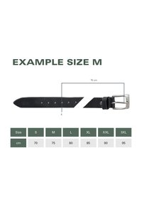 Zwarte leren riem, 75 cm lang, met een zilverkleurige metalen gesp en meerdere gaten voor aanpassingen. Maatvoering staat hieronder aangegeven.