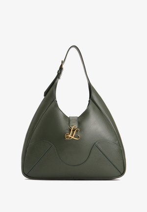 Sac à main en cuir vert avec une finition texturée, une forme abstraite et un accent logo doré à l'avant. Bandoulière réglable.