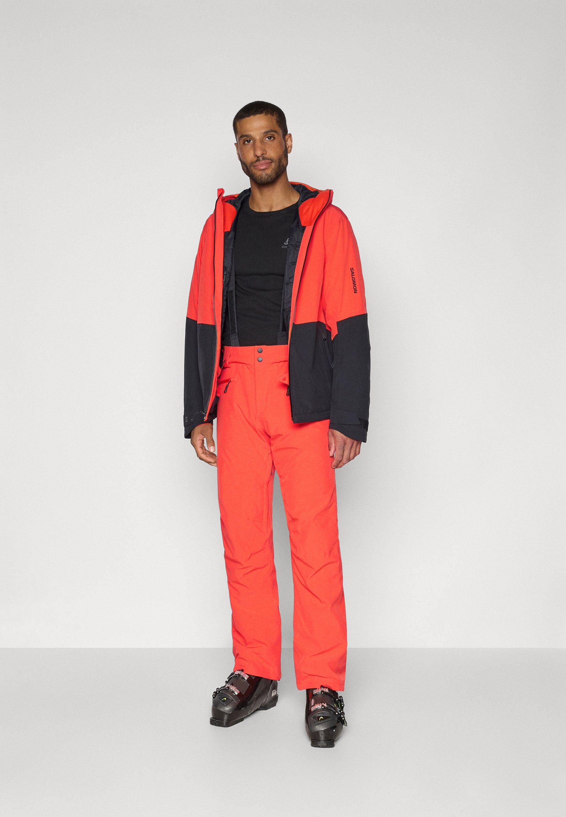 Salomon HIGHLAND JACKET - Ski jacket - cherry tomato/deep black