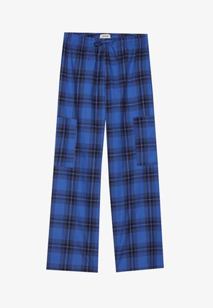 Blaue karierte Hosen mit Gummizug, weitem Bein und zwei seitlichen Taschen, die mit einem schwarzen Schachbrettmuster durchzogen sind.