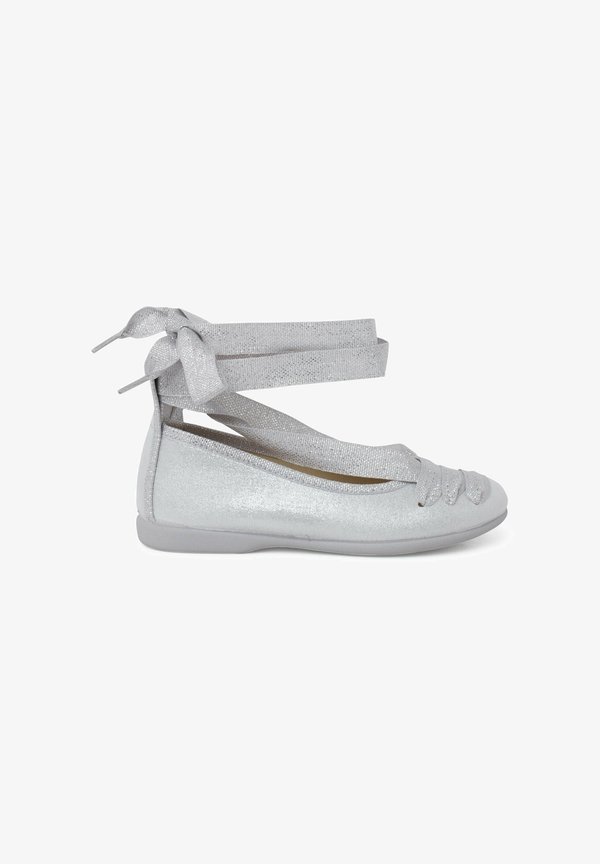 GOYESCAS CON CINTAS BRILLO - Klassischer Ballerina - plata