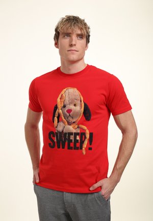 SOOTY SAUSAGES SWEEP DISTRESSED - Print T-shirt - red