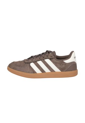 adidas Originals, Zapatillas - brown