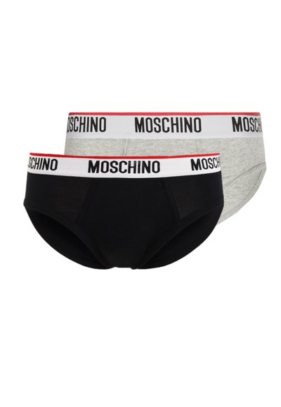 Slip neri e grigi con elastico bianco, caratterizzati dal logo "Moschino" in lettere nere e rosse. Tessuto morbido e elastico.