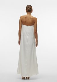 Vero Moda VMSARAH FLOWY DRESS BRIDE - Kokteilinė suknelė / vakarėlių suknelė - blanc de blanc