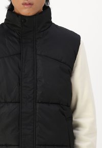 Only & Sons ONSJONAS VEST - Liemenė - black