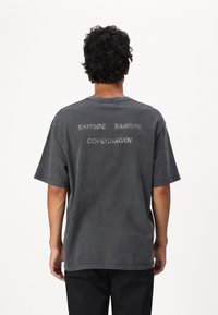Samsøe Samsøe UNISEX - Camiseta estampada - black balance
