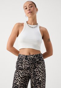 ONLY Petite ONLJUICY ANLIE WIDE - Traperice opuštenog kroja - black