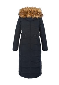 Długa granatowa kurtka puchowa z kapturem wykończonym futerkiem, z pikowanym wzorem, dwoma przednimi kieszeniami i zapięciem na guziki. Gładka zewnętrzna tekstura.
